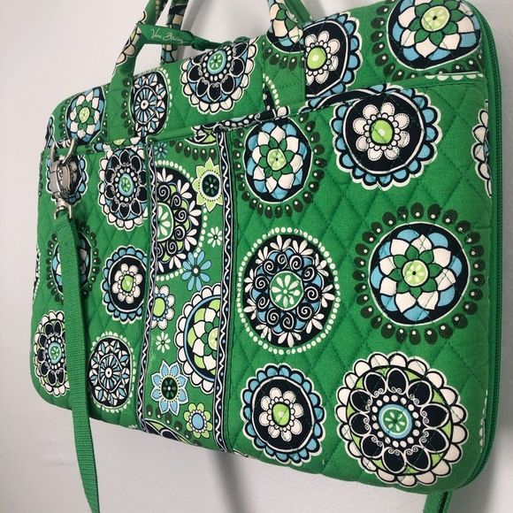 Vera Bradley Green Cupcake print laptop case - Picture 3 of 10
